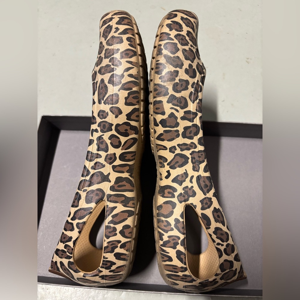 Crocs Kadee leopard ballet flats size 8 women’s